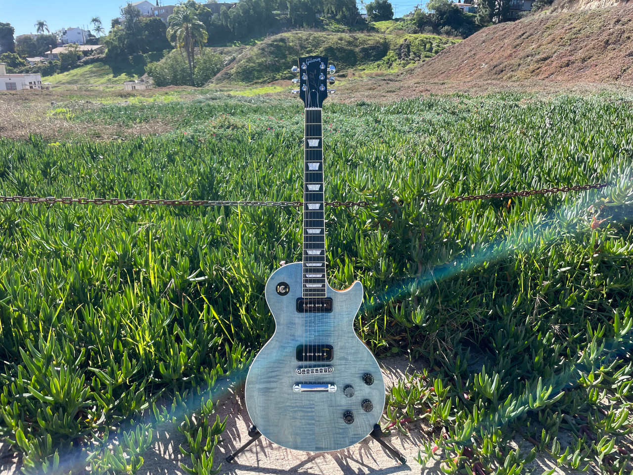 2018 Gibson Les Paul classic player plus Satin Ocean Blue SOLD